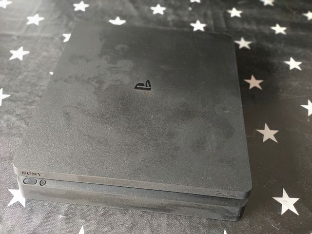 Vendo PlayStation 4 1T