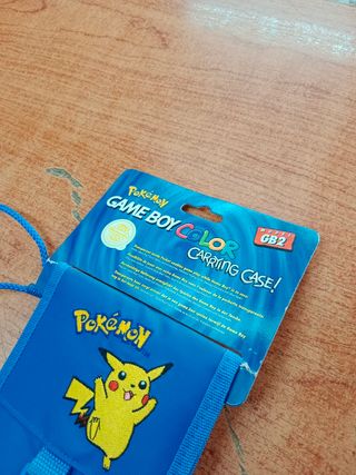 CARRYING CASE GB2 POKÉMON GAME BOY COLOR