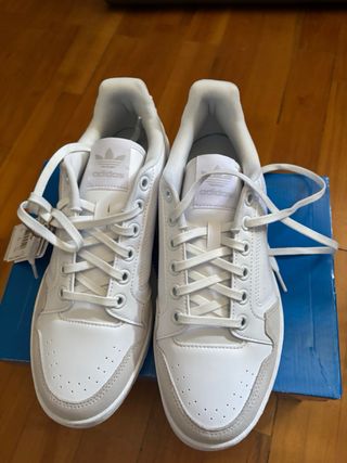 Adidas originals blancos SIN ESTRENAR talla 42