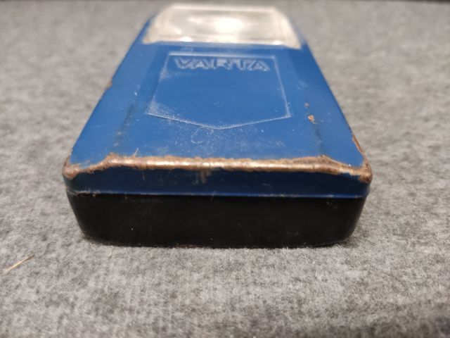 Antigua linterna de petaca