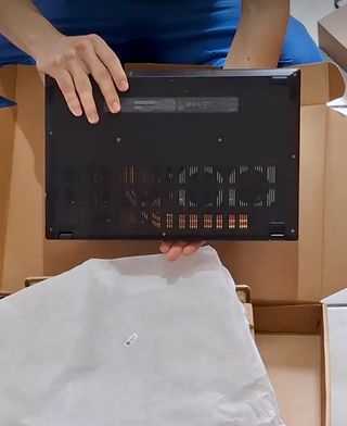 Portátil Acer Nitro V 15 ANV15-51  i5  RTX 4050