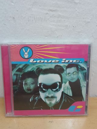 Lote CD Música Dance, 12 euros.