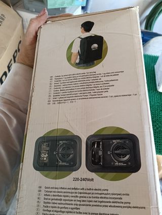 Letto gonfiabile 
con pompa incorporata