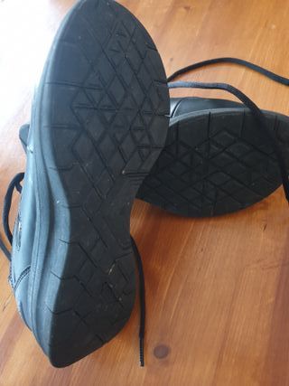 Sketchers Ultra Talla 37. Regalo Converse All Star
