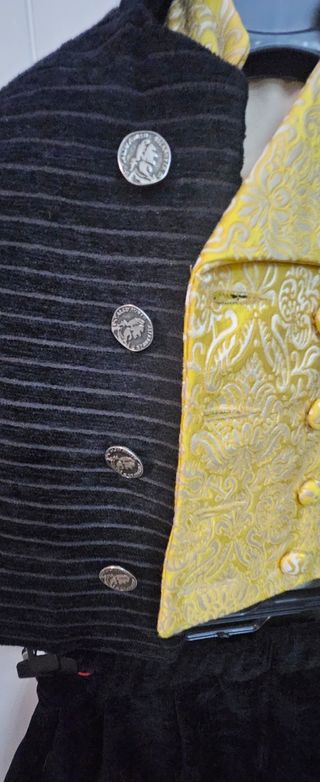 Traje fallero niño 4-5 años.