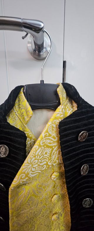 Traje fallero niño 4-5 años.