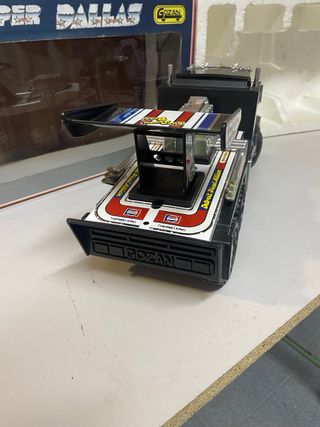 Camión Gozan Horizont