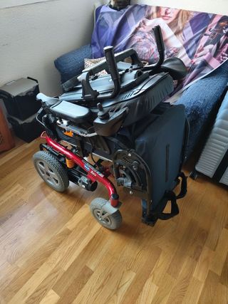 SILLA DE RUEDAS ELÉCTRICA-INVACARE BORA