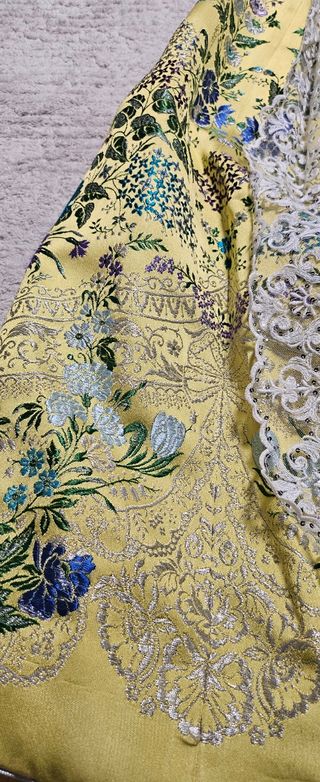 Falda fallera mujer.