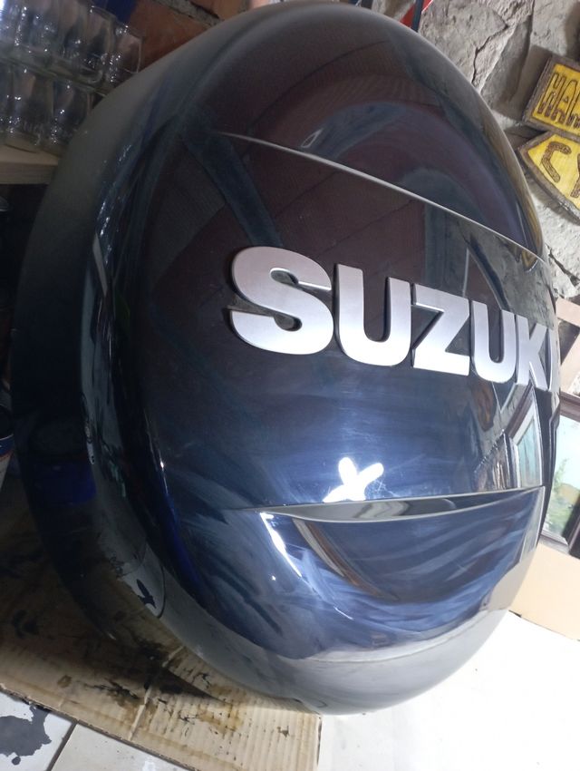 Tapa rueda de repuesto 
