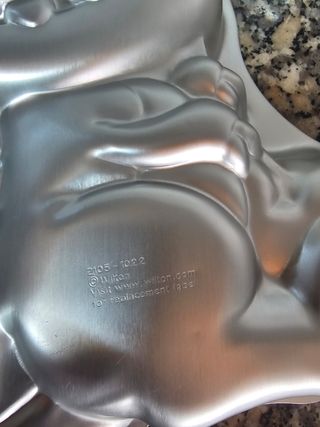 Molde de dinosaurio para hornear