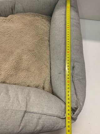 Cama de perro triangular