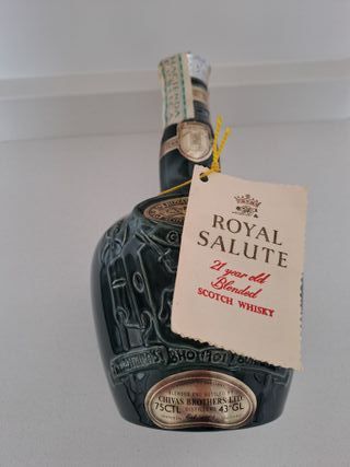 Botella antigua Chivas Royal Salute coleccionista