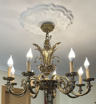 Candelabro de bronce clásico macizo 8 brazos