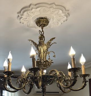 Candelabro de bronce clásico macizo 8 brazos