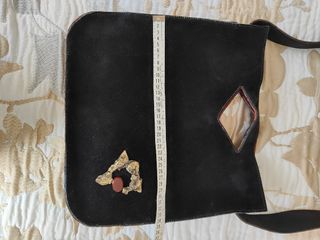 Bolso de ante hecho a mano