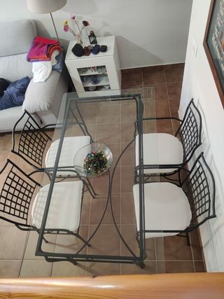 Mesa de forja y sillas