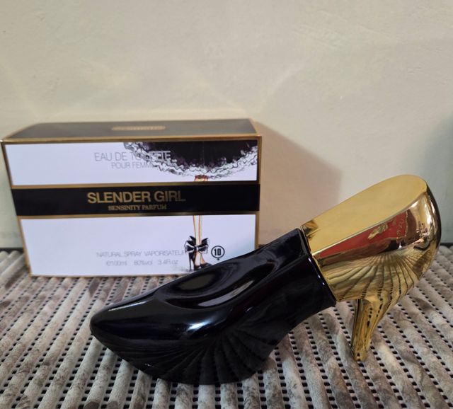 PERFUME TACON NEGRO Y DORADO NUEVO