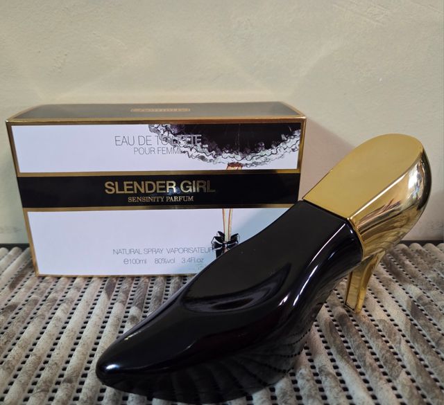 PERFUME TACON NEGRO Y DORADO NUEVO