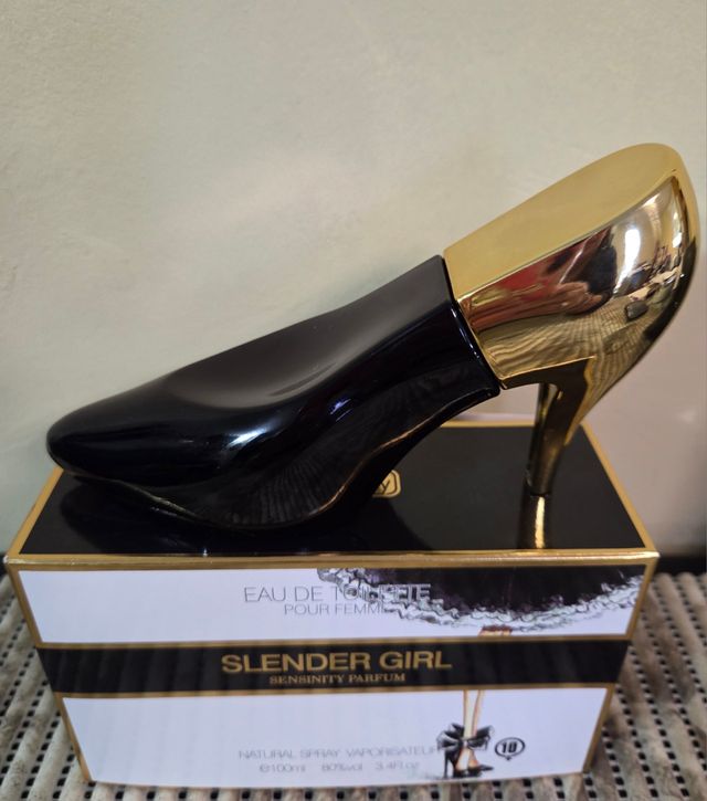 PERFUME TACON NEGRO Y DORADO NUEVO