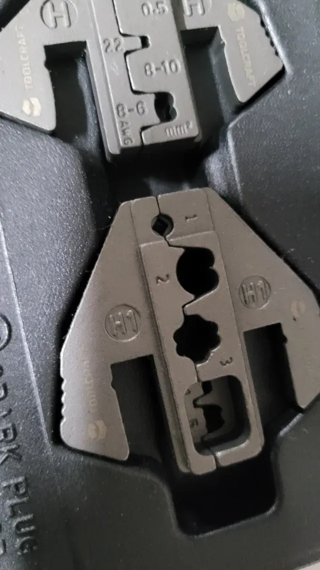 Pinza crimpatrice Toolcraft nuova