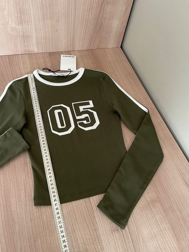 Camiseta Bershka talla S