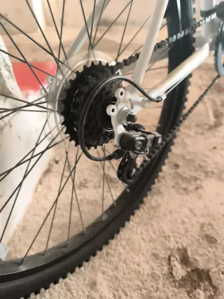 Bicicleta BTWIN RockRider 300 24"