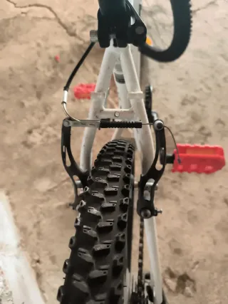 Bicicleta BTWIN RockRider 300 24"