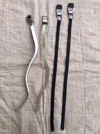 Coppia cinghietti fermapiedi BBC / MTB vintage