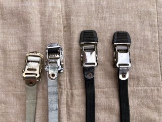 Coppia cinghietti fermapiedi BBC / MTB vintage