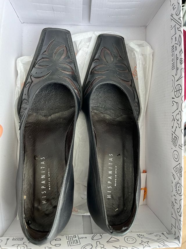 Zapatos salon. Hispanitas 38