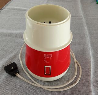 Batidora de vaso Taurus de los años 7 y funciona
