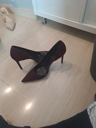 Zapato tacón granate