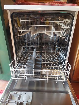 Máquina de lavar loiça marca Kunft