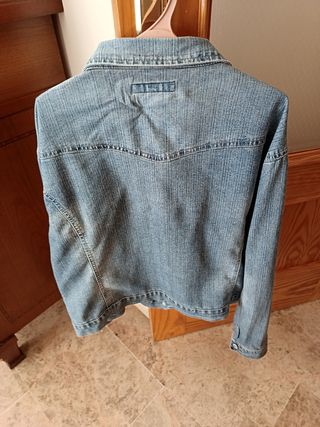 Chaqueta vaquera de mujer