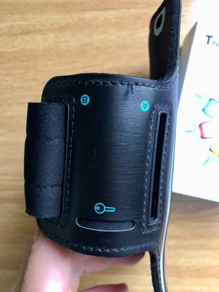 Kit Runner con Brazalete y Auriculares TWS