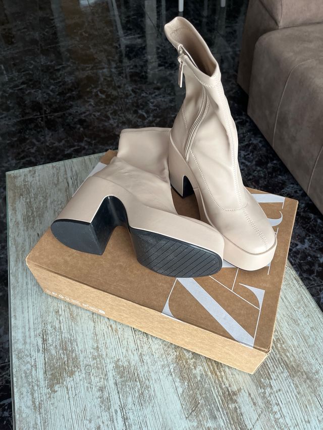 Botas Mujer caña alta con cremallera