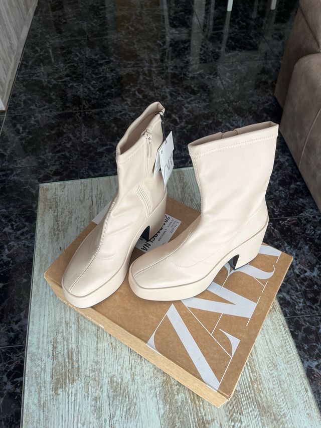 Botas Mujer caña alta con cremallera