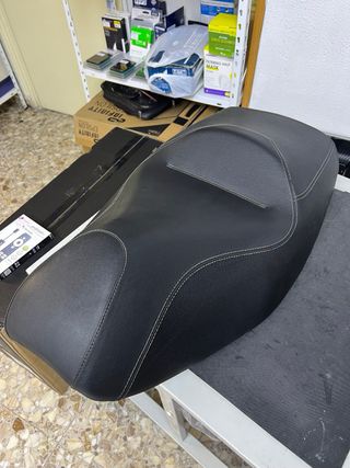Asiento piaggio mp3 400lt 2010