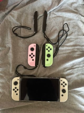 Nintendo switch oled white
