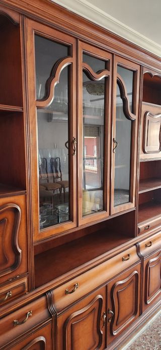 Mueble de salón grande en madera