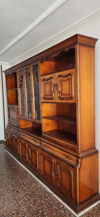 Mueble de salón grande en madera