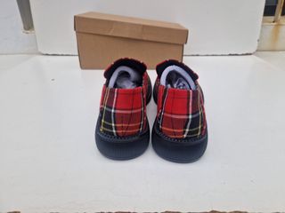 MOCASINES SIN CORDONES PARA MUJER (Talla-40)