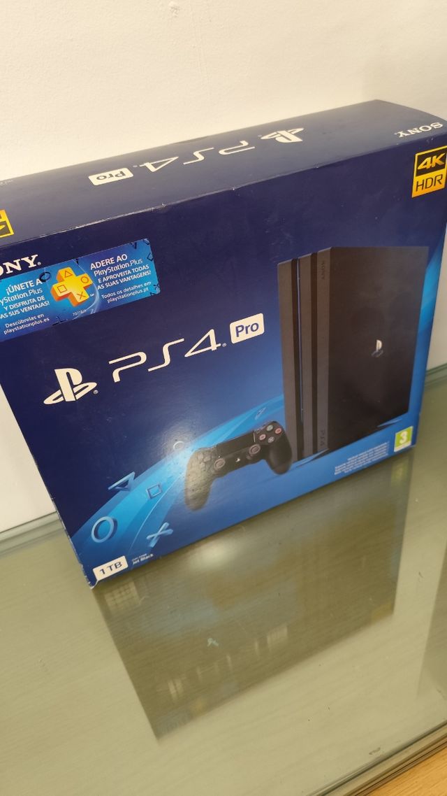 Vendo PS4 PRO