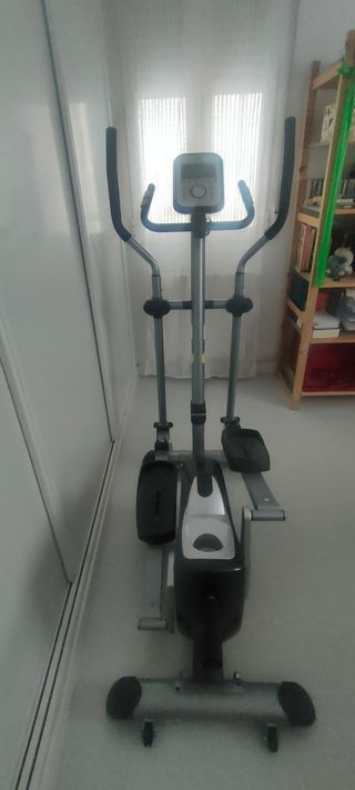 Bicicleta elíptica modelo BH G2567