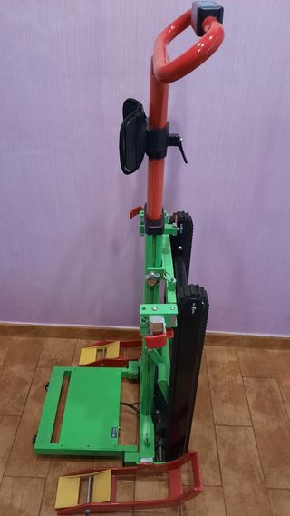 Grua escaleras para silla de ruedas