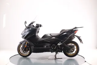 YAMAHA T-MAX 560 TECH 2022
