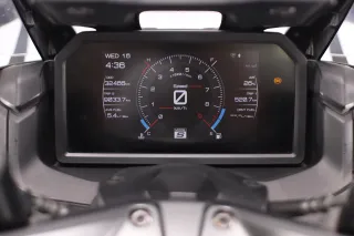 YAMAHA T-MAX 560 TECH 2022