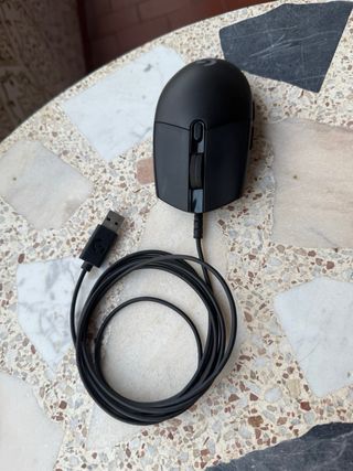 Raton logitech 203G