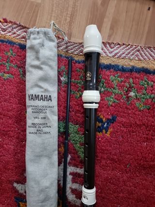Yamaha YRS-32B - Flauta dulce soprano en Do